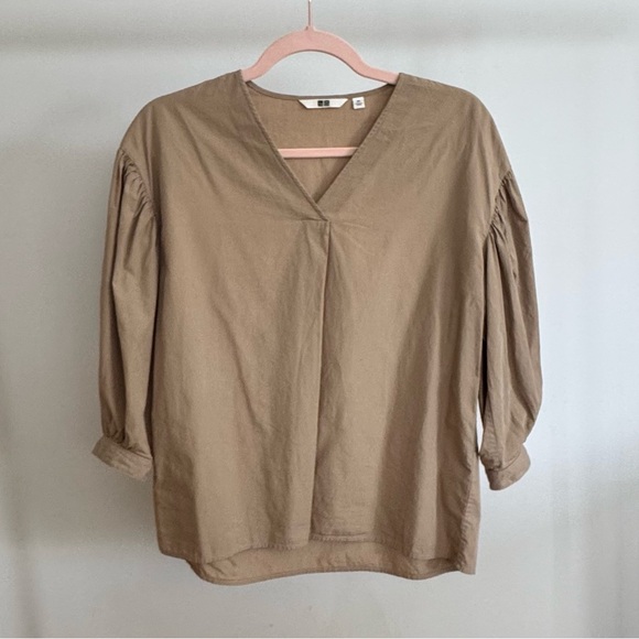 Uniqlo Tan Puff Sleeve V Neck Top, Small - Picture 1 of 9